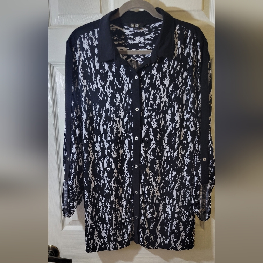 Slim Factor Abstract Blouse